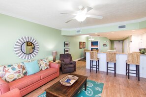Condo, Multiple Beds, Balcony | Living room