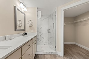 Condo, Multiple Beds, Pool Access, Ocean View | Bathroom | Towels