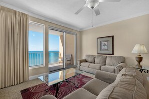 Condo, Multiple Beds, Pool Access, Ocean View | Living area
