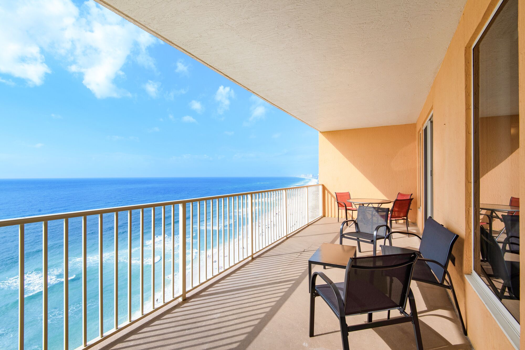 Appart'hôtel, plusieurs lits, accès piscine | Balcon