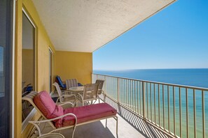 公寓客房, 多張床, 私人泳池, 海景 | 陽台