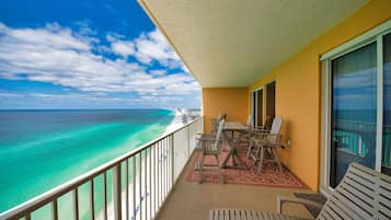 Appart'hôtel, plusieurs lits, accès piscine | Enceinte de l’hébergement