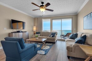 Condo, Multiple Beds, Pool Access | Living area