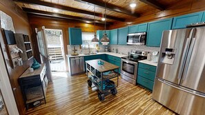 Unclassified image, 4 of 46, button - Lakin' it Easy!*Waterfront*Modern*Kayaks*Resort*WIFI (Deep Gap)