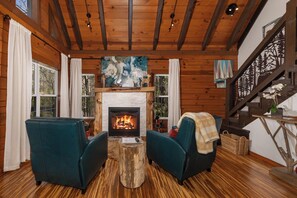 Interior - Lakin' it Easy!*Waterfront*Modern*Kayaks*Resort*WIFI*Pets OK (Deep Gap)