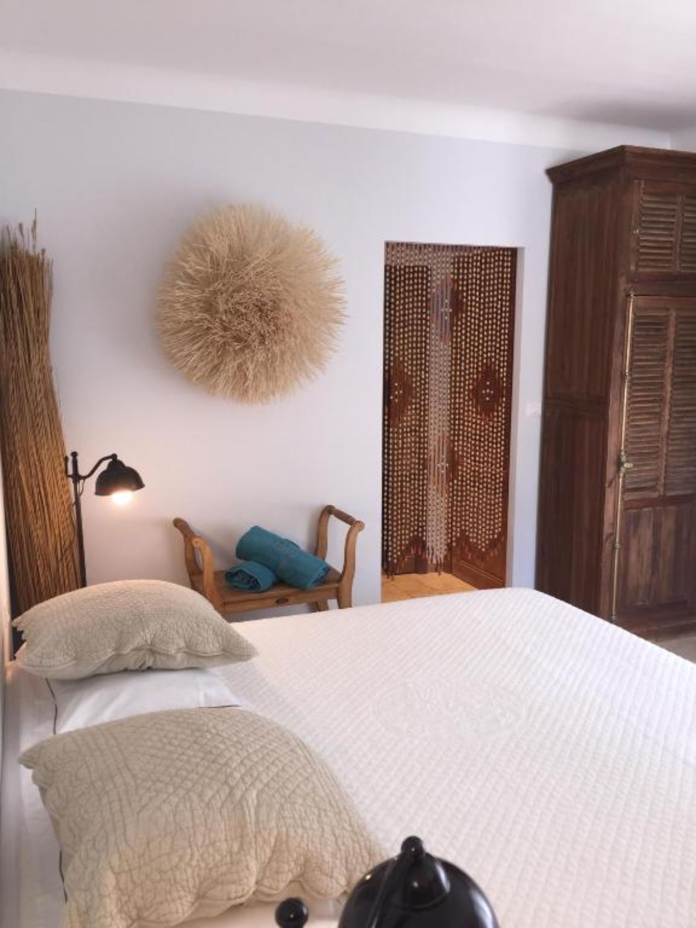 Superior Double Room | Minibar, in-room safe, individually decorated, individually furnished