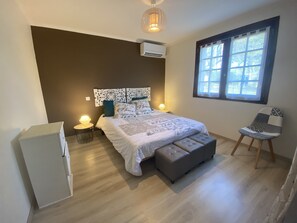 2 chambres, bureau, fer et planche à repasser, Wi-Fi gratuit