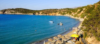 Modern hilltop villa with pool near Agios Nikolaos