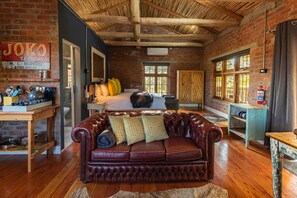 Farm Cottage - Southern Belle | Living area