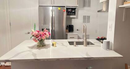 1 Bedroom in Modern building