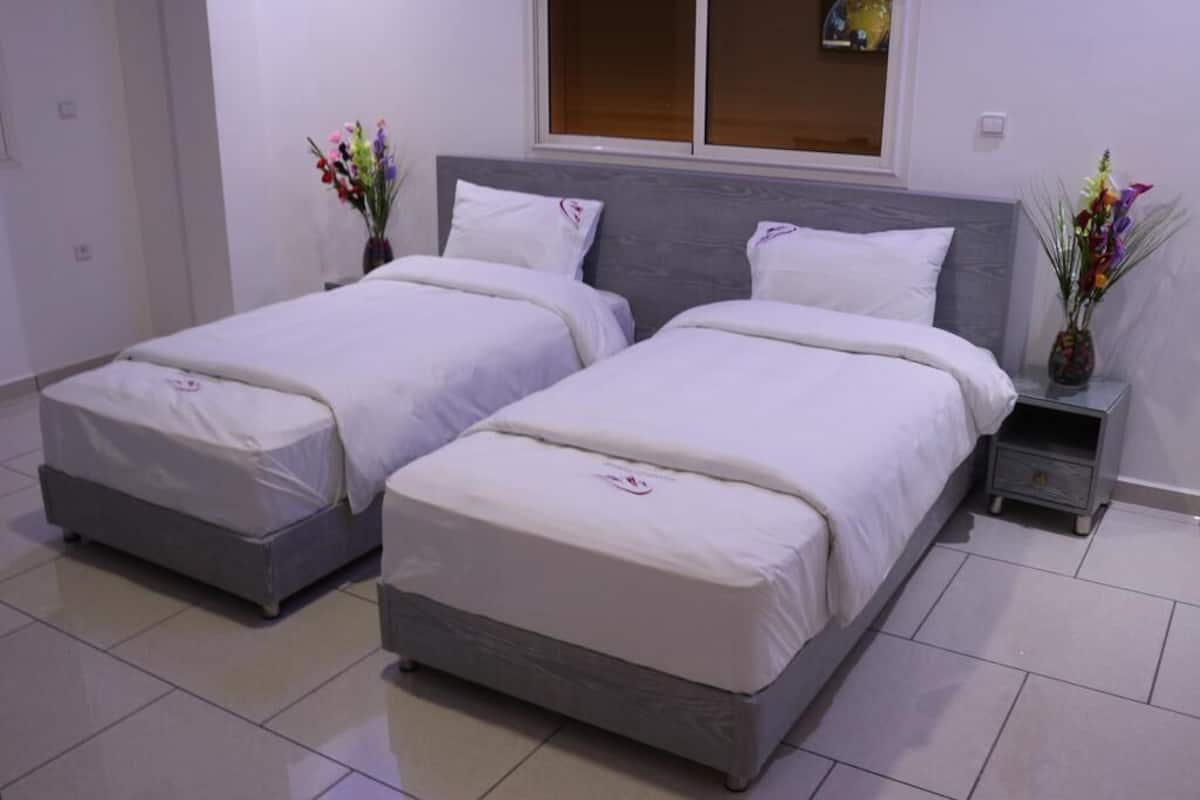 Apartment | Desk, laptop workspace, WiFi (free), individually decorated