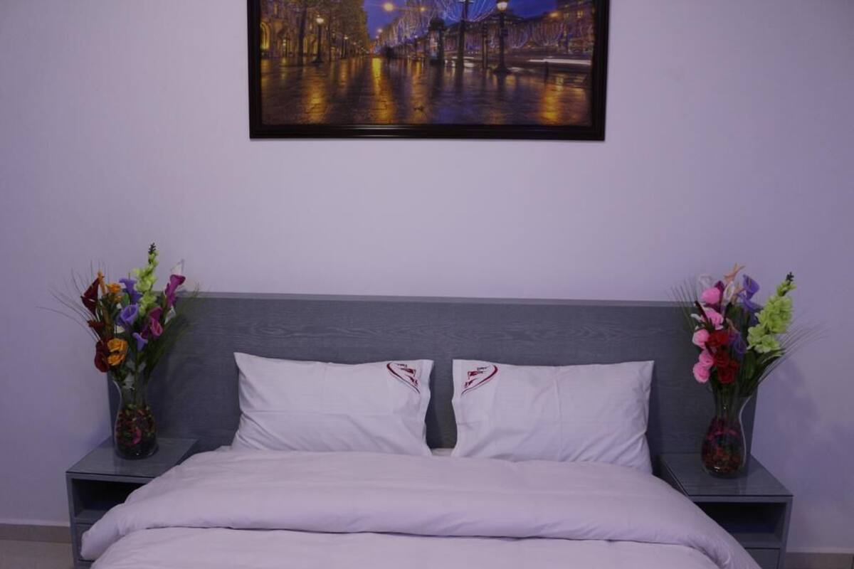 Family Apartment | Desk, laptop workspace, WiFi (free), individually decorated