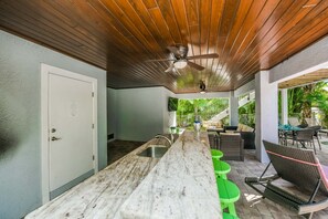 Property grounds - Pearl Beach (Holmes Beach)