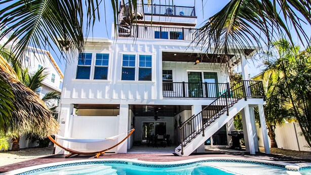 Outdoor pool - Portside Paradise (Holmes Beach)