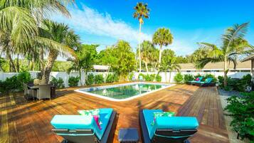 Room, 1 King Bed with Sofa bed, Private Pool, Pool View | Pool