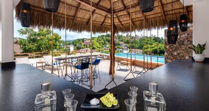 Charming StudiO Rooftop POOL & ElevAtor