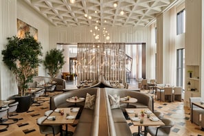 Breakfast, lunch, dinner and brunch served  - Daxton Hotel Birmingham, Curio Collection by Hilton (Birmingham)