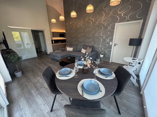 Modern 80m² vacation home "Stilapartment Loft" with whirlpool (seasonal)