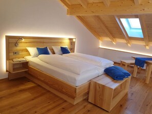 2 Schlafzimmer, Bügeleisen/Bügelbrett, Internetzugang, Bettwäsche