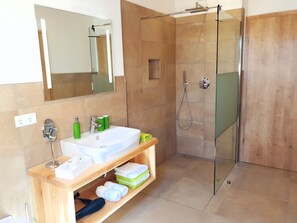 Bathtub, hair dryer, towels