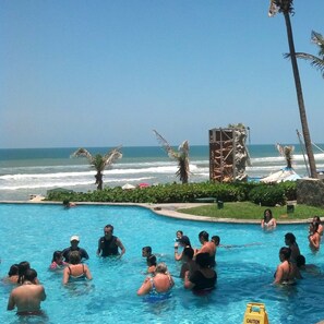 Utomhuspool