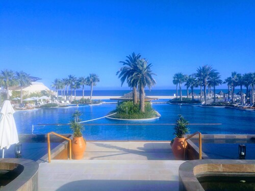 Holiday-Affordable 5 star luxury in Mexico