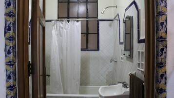 Towels, soap, shampoo, toilet paper