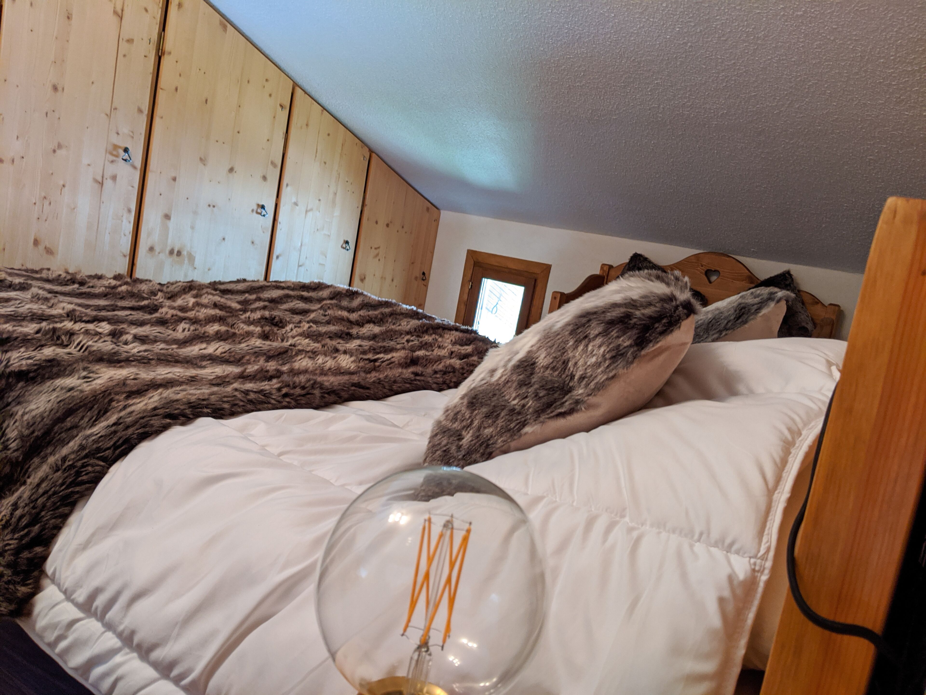 2 slaapkamers, een strijkplank/strijkijzer, gratis wifi