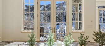 The Luxury Riverfront Home at Warm Springs