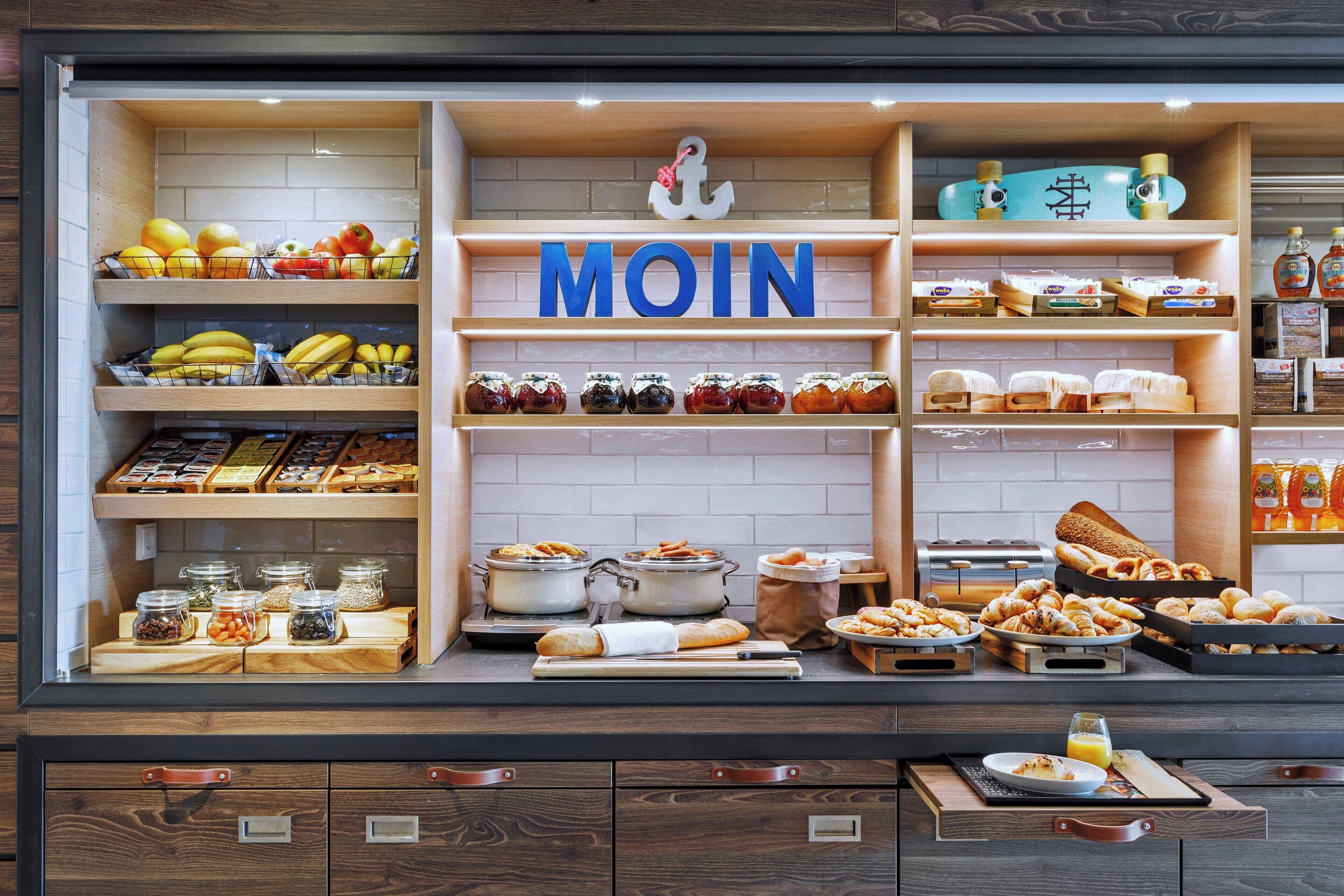 Photo - Moxy Hamburg City