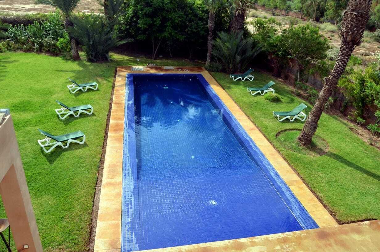 Piscine extérieure, piscine chauffée