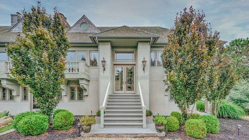 Bordering 130 Acre Preserve, Heated Gunite Pool, Eat-In Chefs Kitchen