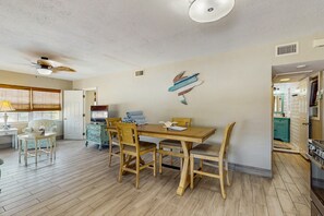 Dining - Inviting Coastal Getaway w/ Easy Beach Access, Full Kitchen (Holmes Beach)