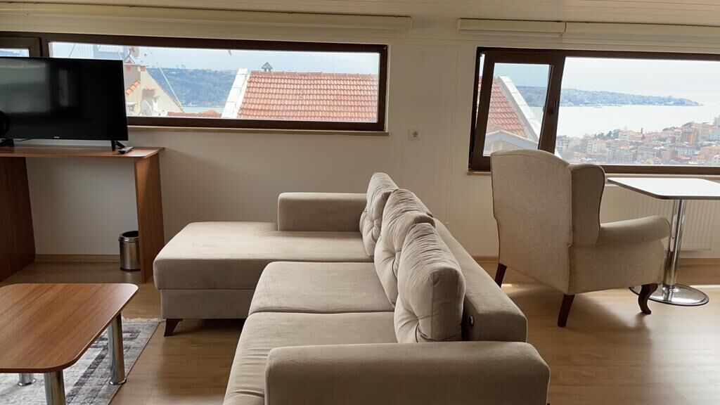 suite, jetted tub, sea view | living room | 32-inch tv with premium tv channels