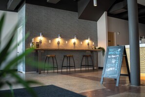 Lobby sitting area - SOVA Micro-Room & Social Hotel (Dallas)