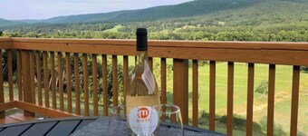 Shenandoah Valley Vista - Mountain Views & Level 2 EV Charger