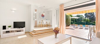 VILLA San Cristobal 500 mts from beach - Free AC and WiFi