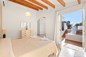 3 chambres, bureau, fer et planche à repasser, Wi-Fi