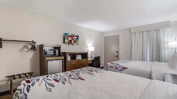 Habitación Deluxe, 2 camas de matrimonio, no fumadores | Escritorio, espacio para trabajar con un portátil, cortinas opacas
