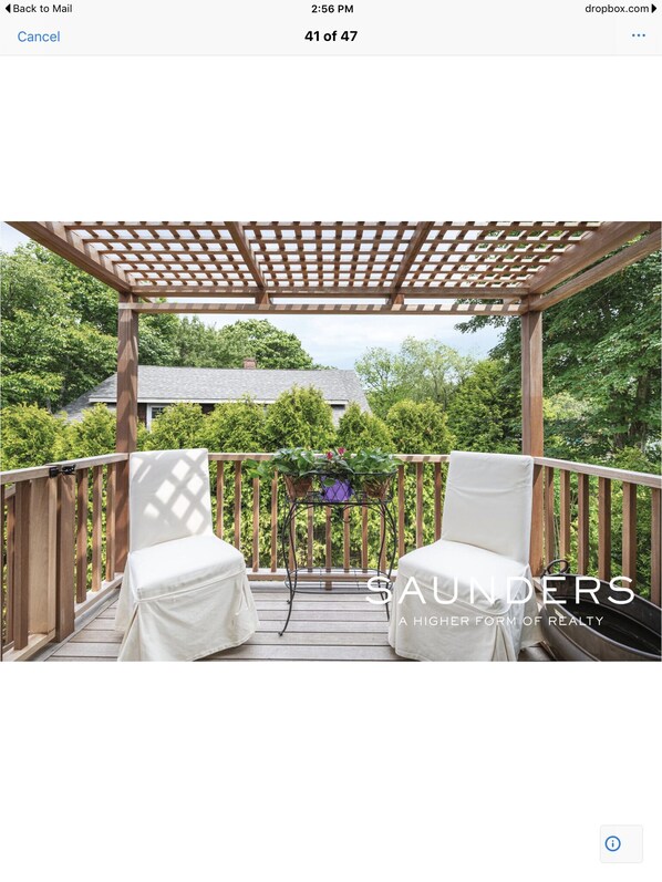 Property grounds - Brand New Designer appointed home in the heart of East Hampton Village (East Hampton)