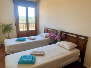 2 bedrooms, free WiFi, bed sheets, wheelchair access