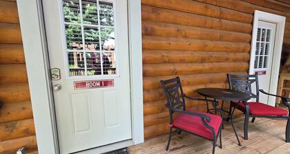 Standard Guest Room (Terrace) - Barefoot Hills - North Georgia Mountains