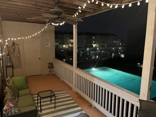 Mariner's Village Tranquility