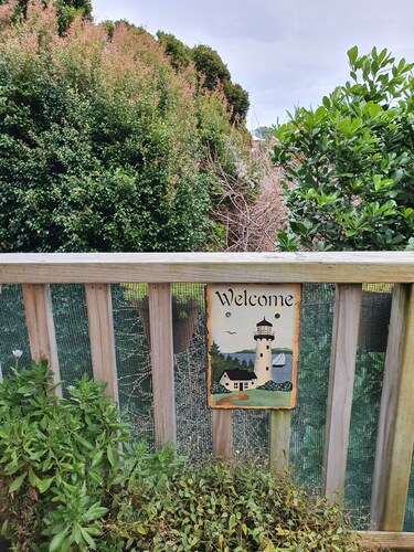 Tree Tops  Apartment opposite Pukekura Park