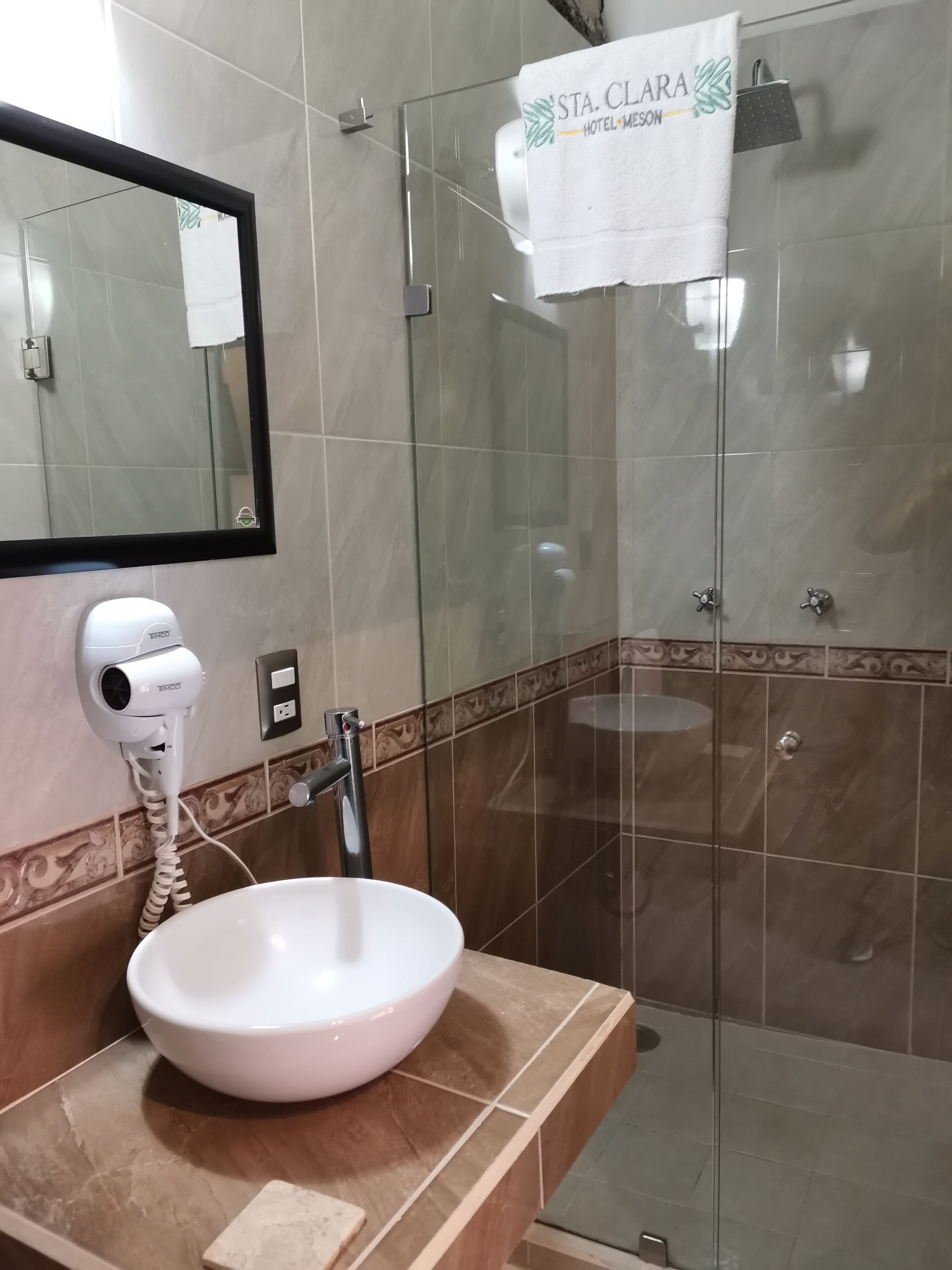 basic double or twin room | bathroom sink