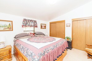 3 habitaciones, caja de seguridad en la habitación y escritorio 