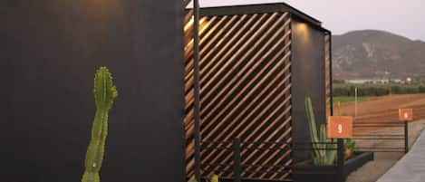 Premium Room | Minibar, iron/ironing board, free WiFi, bed sheets