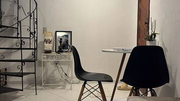 Cabaña familiar | 1 habitación, escritorio y espacio para trabajar con laptop