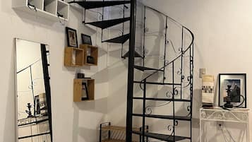 Family Cabin | 1 bedroom, desk, laptop workspace, free WiFi