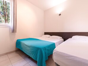 1 室のベッドルーム、WiFi